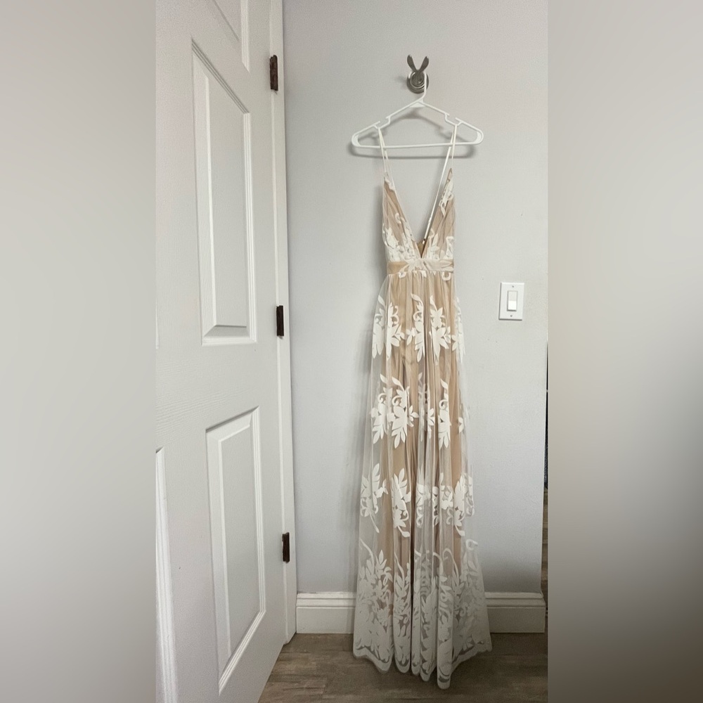 Elegant Floral Maxi Dress
